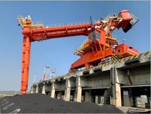 1200t / ساعة برغي تفريغ السفن المطبقة على الميناء